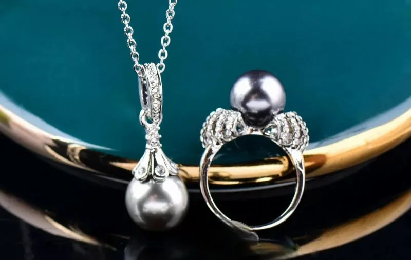 Brand New Pearl Necklace and Ring Set image indicator(2)