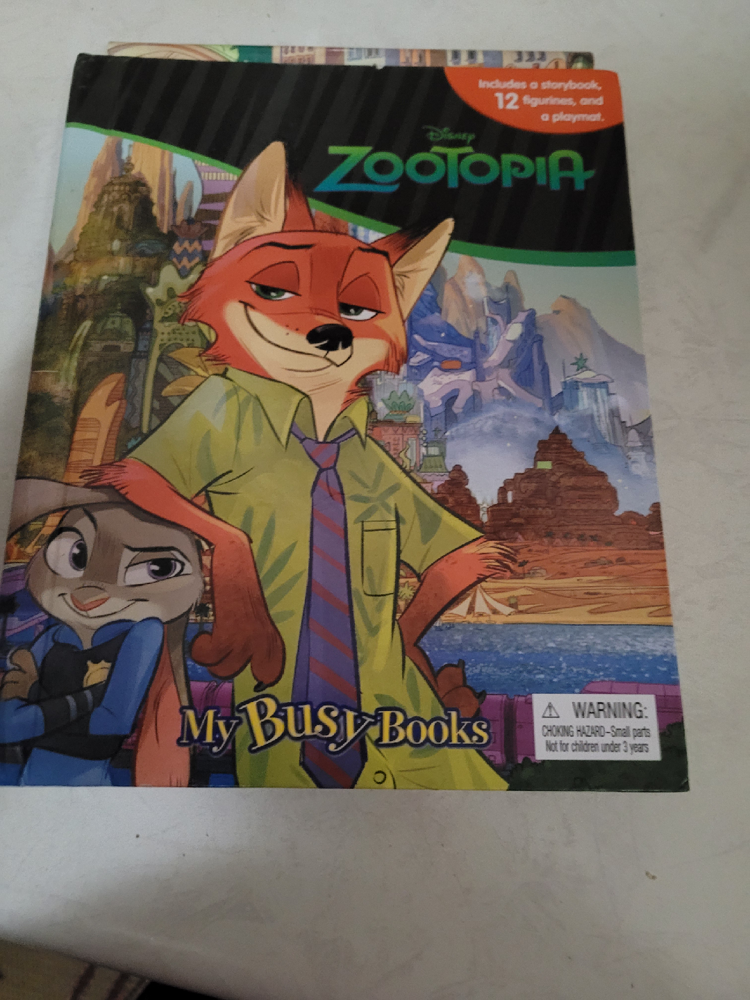 Disney Zootopia My Busy Book with Figures
