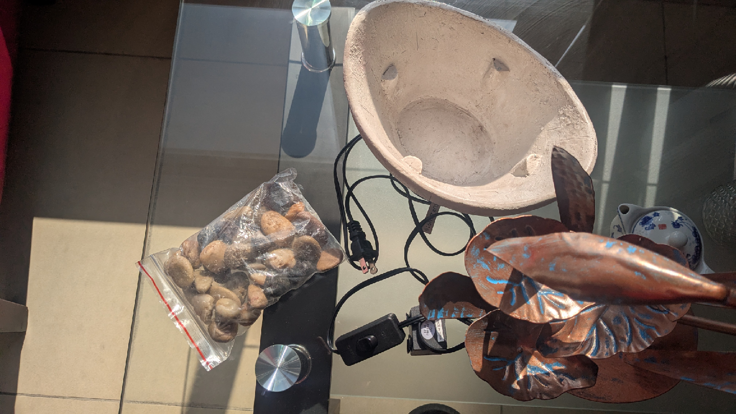 Tabletop Water Fountain with Leaf Design - photo 4