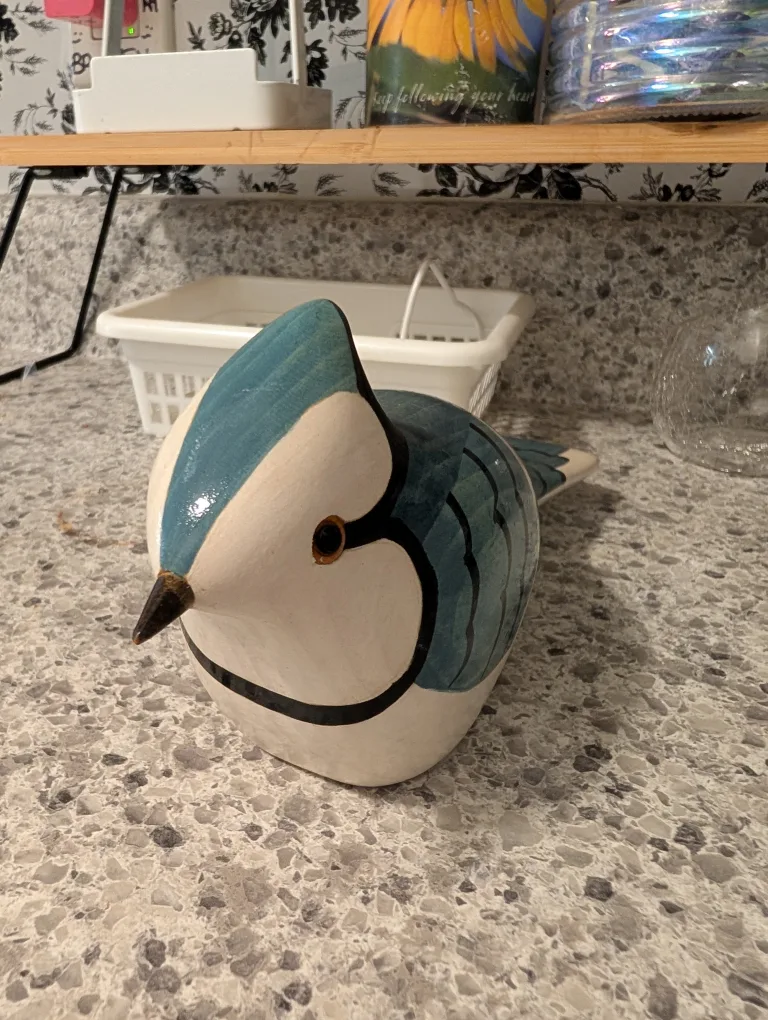 Jim Harkness Blue Jay Figurine image indicator(2)