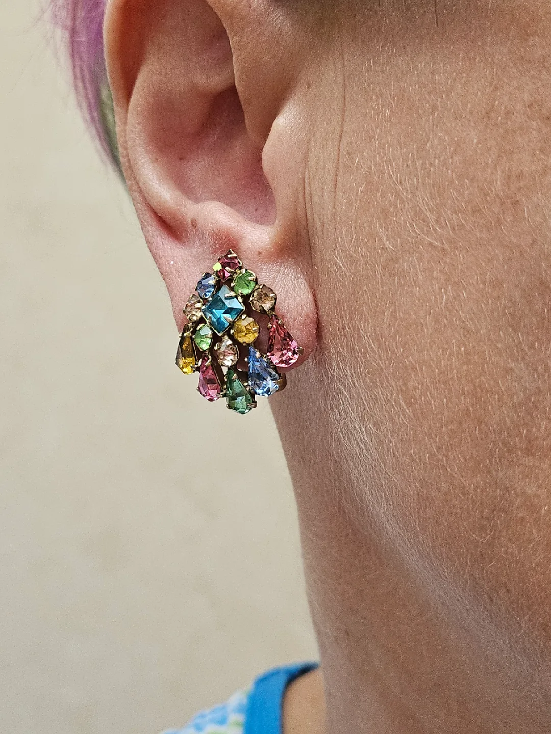 Vintage Multi-Colored Rhinestone Earrings image indicator(7)