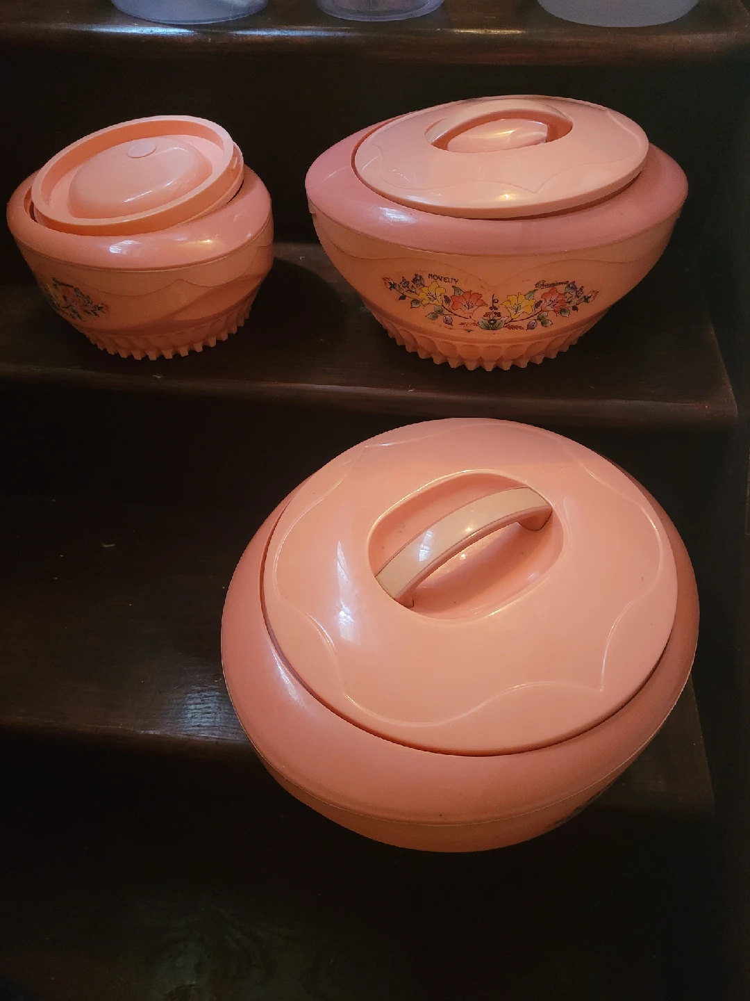 Vintage Novelty Charming pink serving bowls