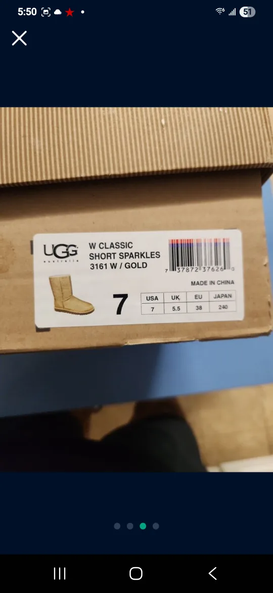UGG W Classic Short Sparkles Boots - Size 7 image indicator(3)