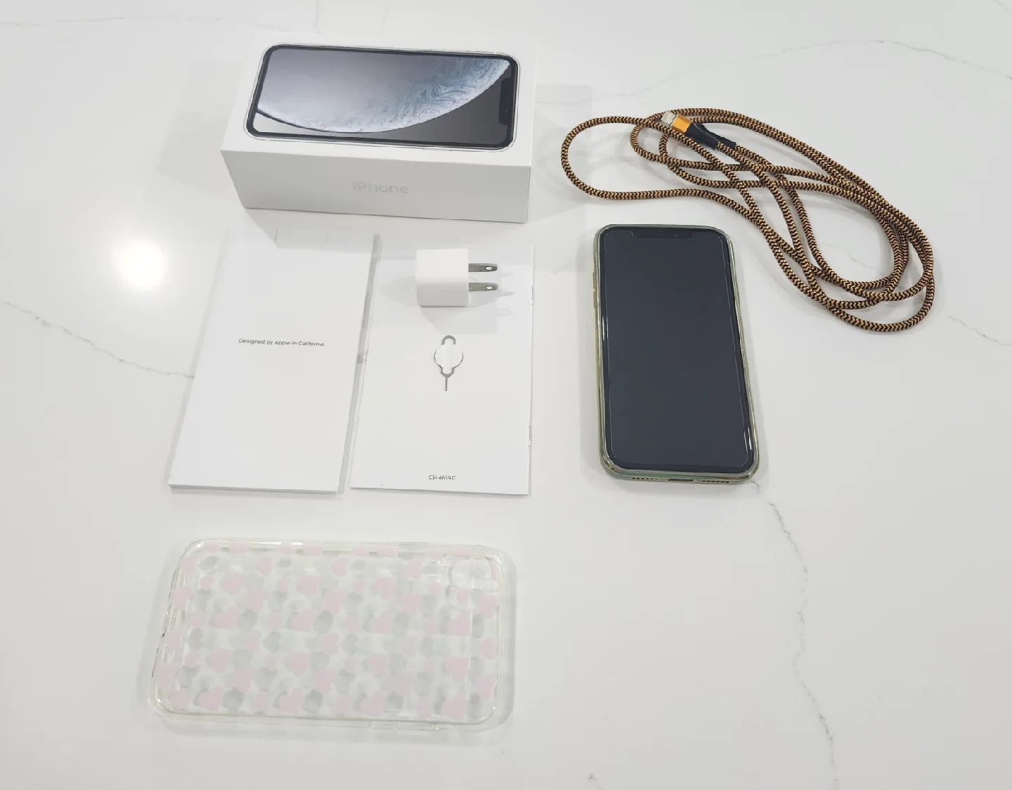 Apple iPhone Xr 64GB White Unlocked image indicator(9)