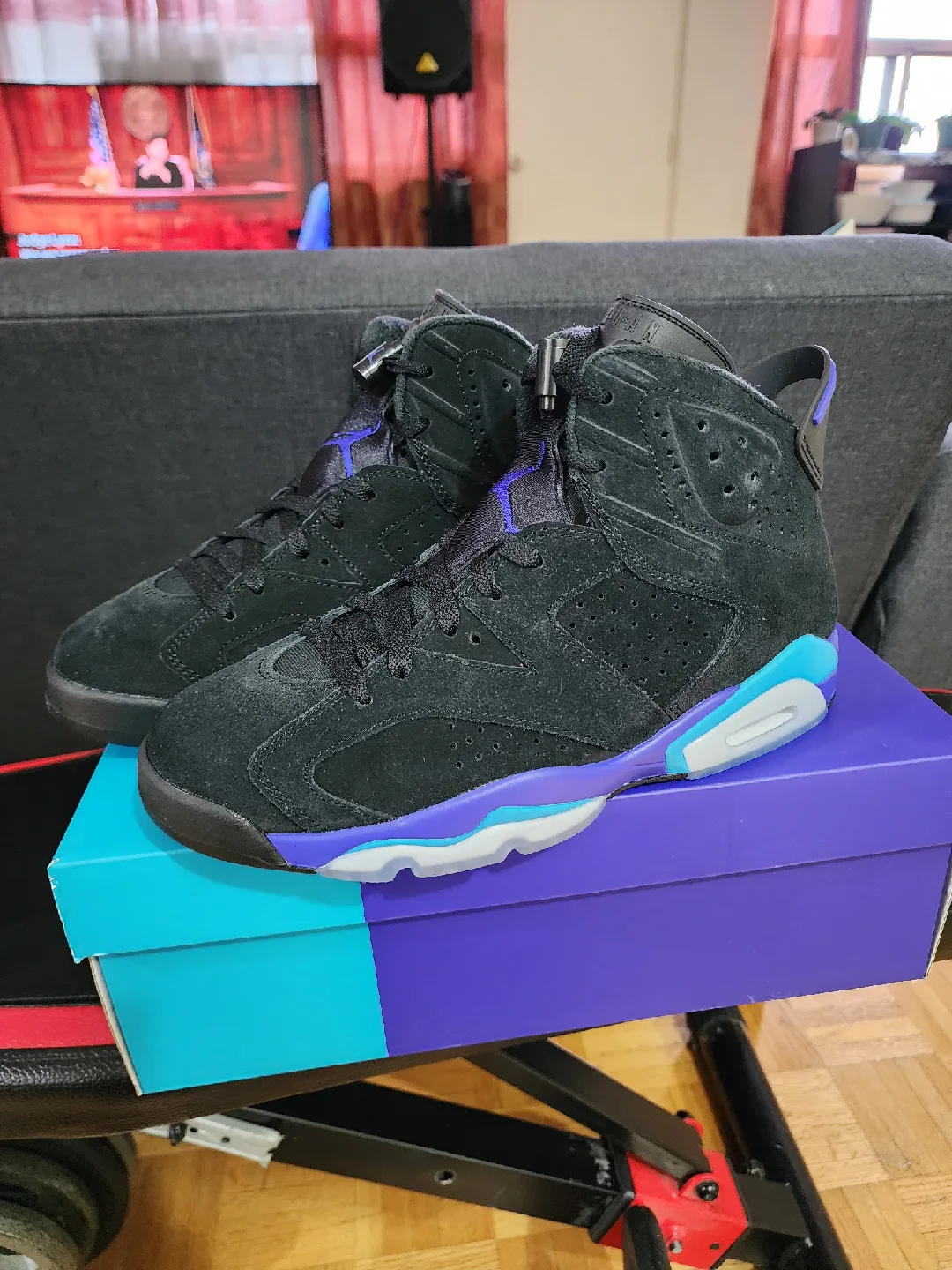 Jordan 6 Retro aqua image indicator(2)
