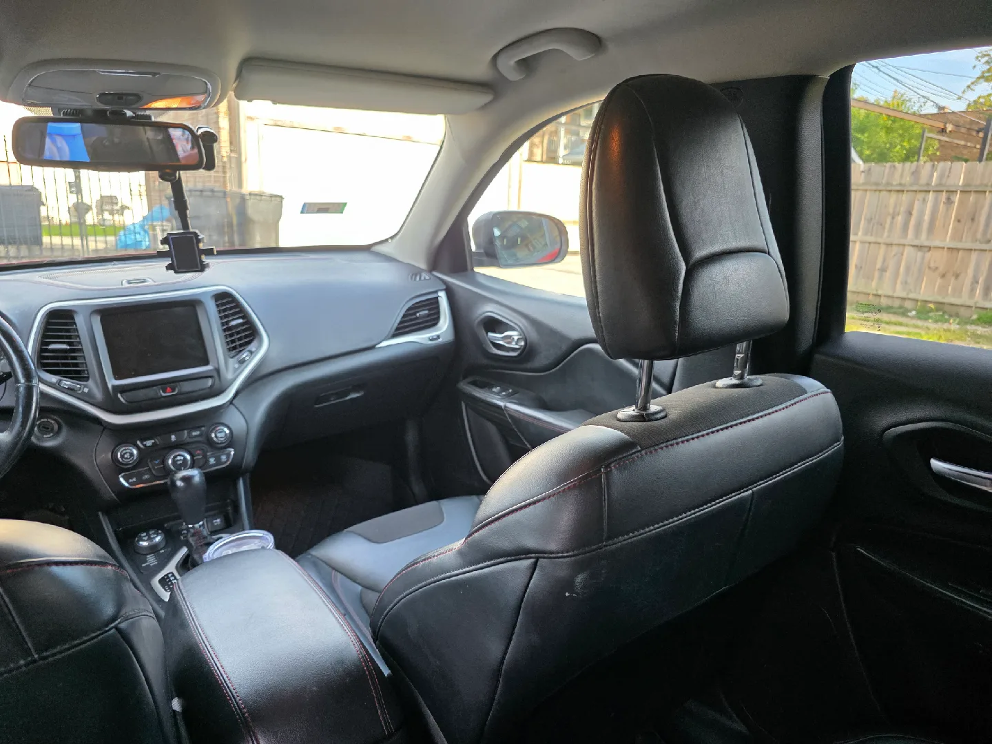 Cheep cherokee trailhawk 2015 image indicator(5)