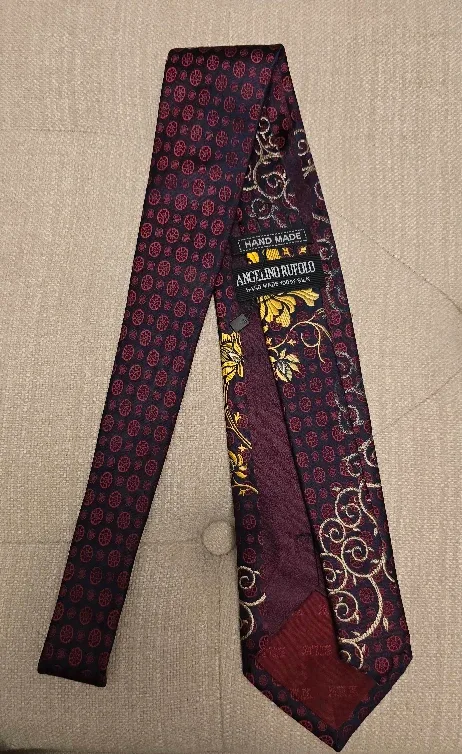 Angelino Rufolo Handmade 100% Silk Tie image indicator(2)