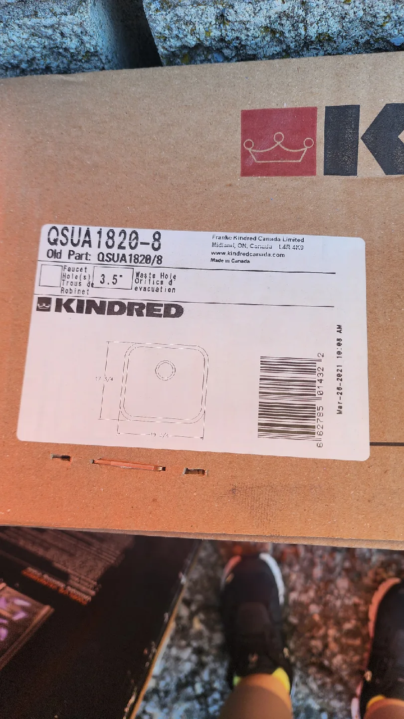 Kindred QSUA1820/8 Sink - New in Box image indicator(2)