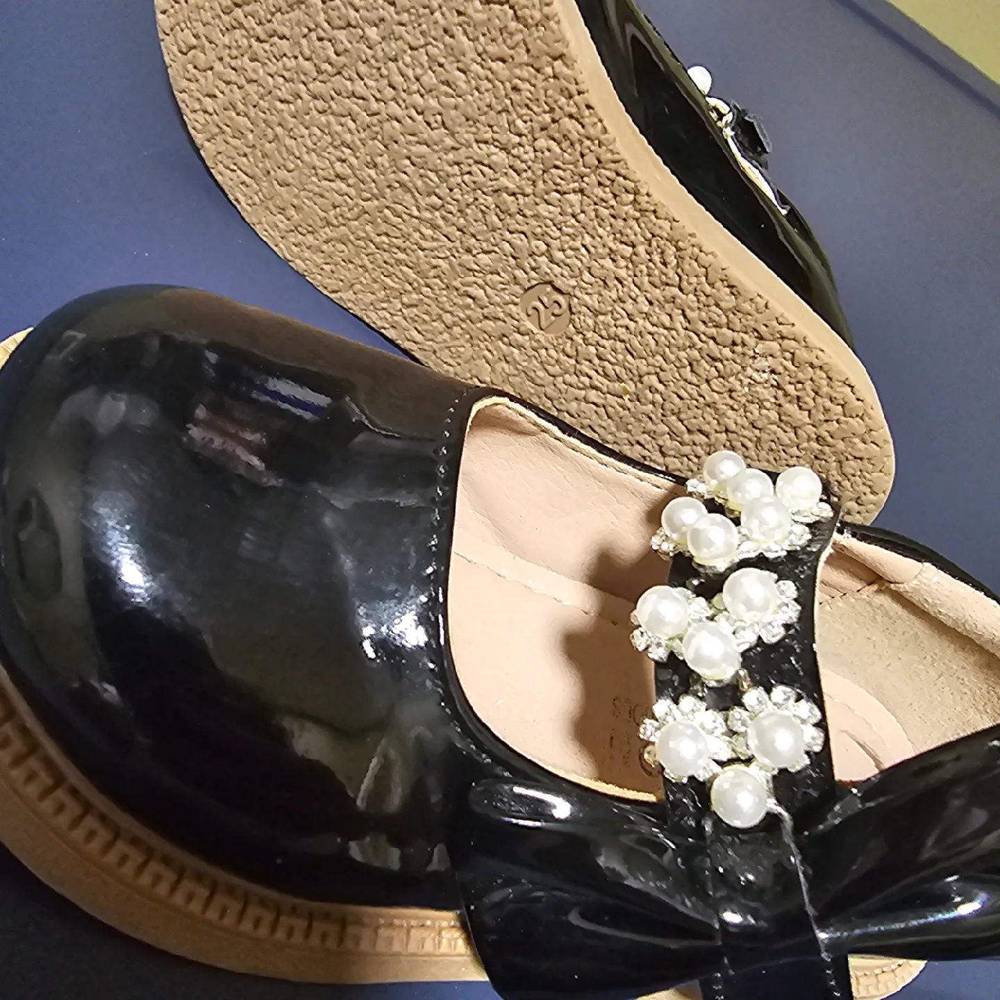 Black Patent Leather Mary Jane Shoes - Size 25 image indicator(4)