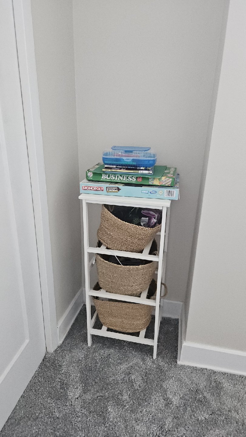 White 3-tier shelf with baskets