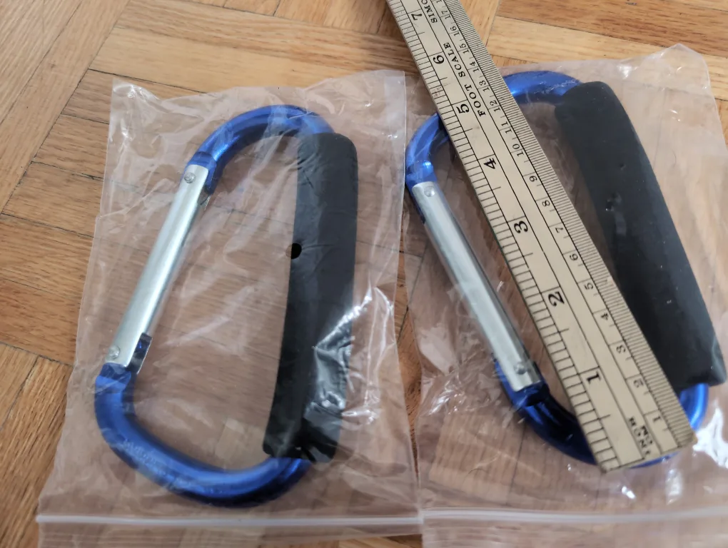 Carabiner/Stroller clips with Foam Grip (Pair) image indicator(2)