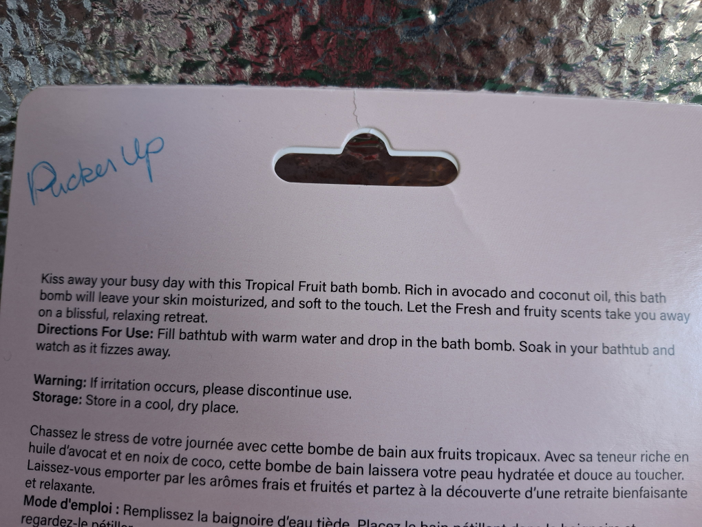 X+Y=BEAUTY Pucker Up Bath Fizzy - photo 2