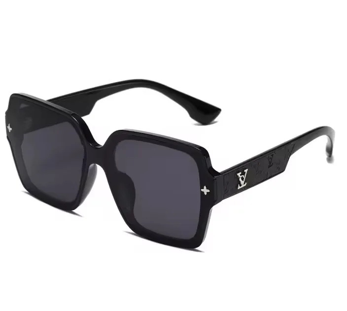 Louis Vuitton Black Sunglasses thumbnail