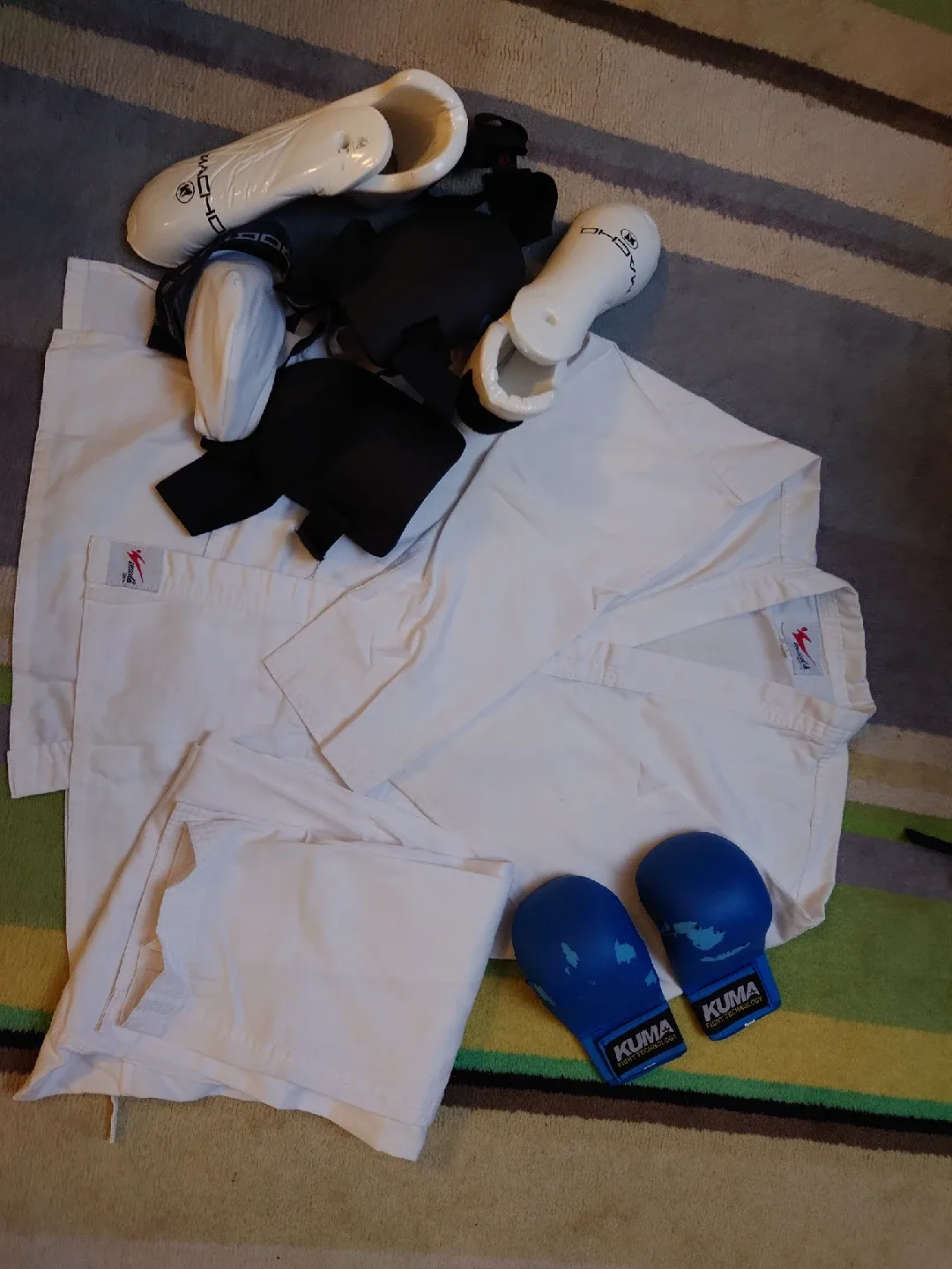 Karate Gear Set: Kuma Gloves, Macho Shin Guards, Iwata Gi thumbnail