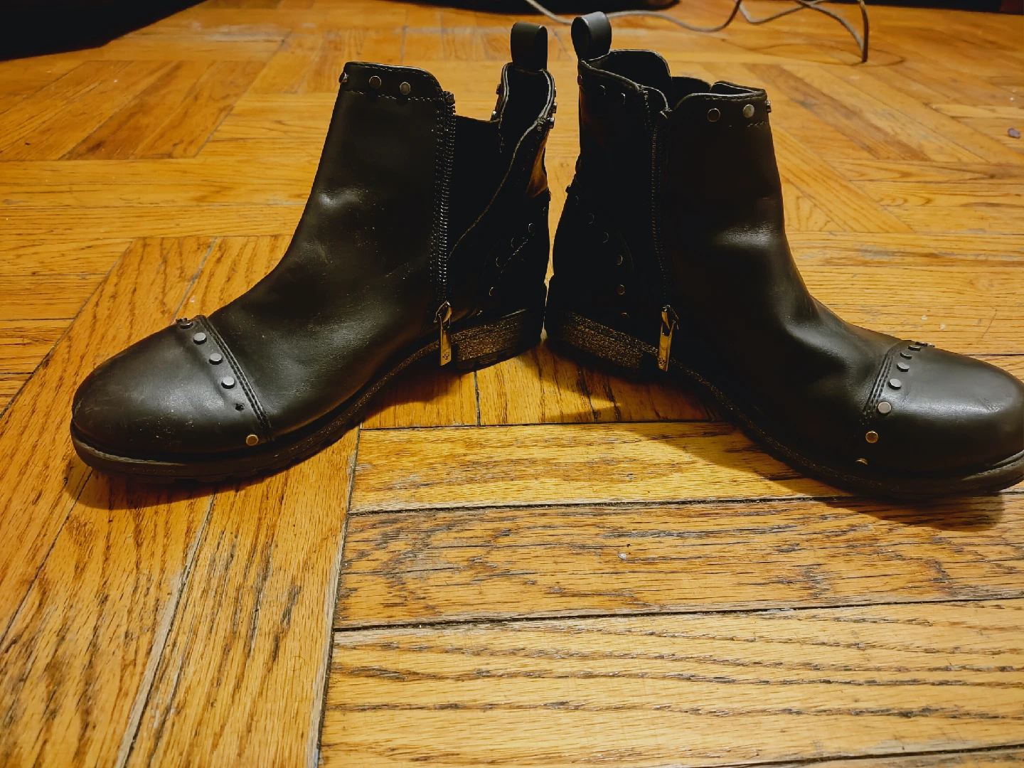 Black Ankle Boots with Silver Stud Size 4 Pre-loved Great Con - photo 4