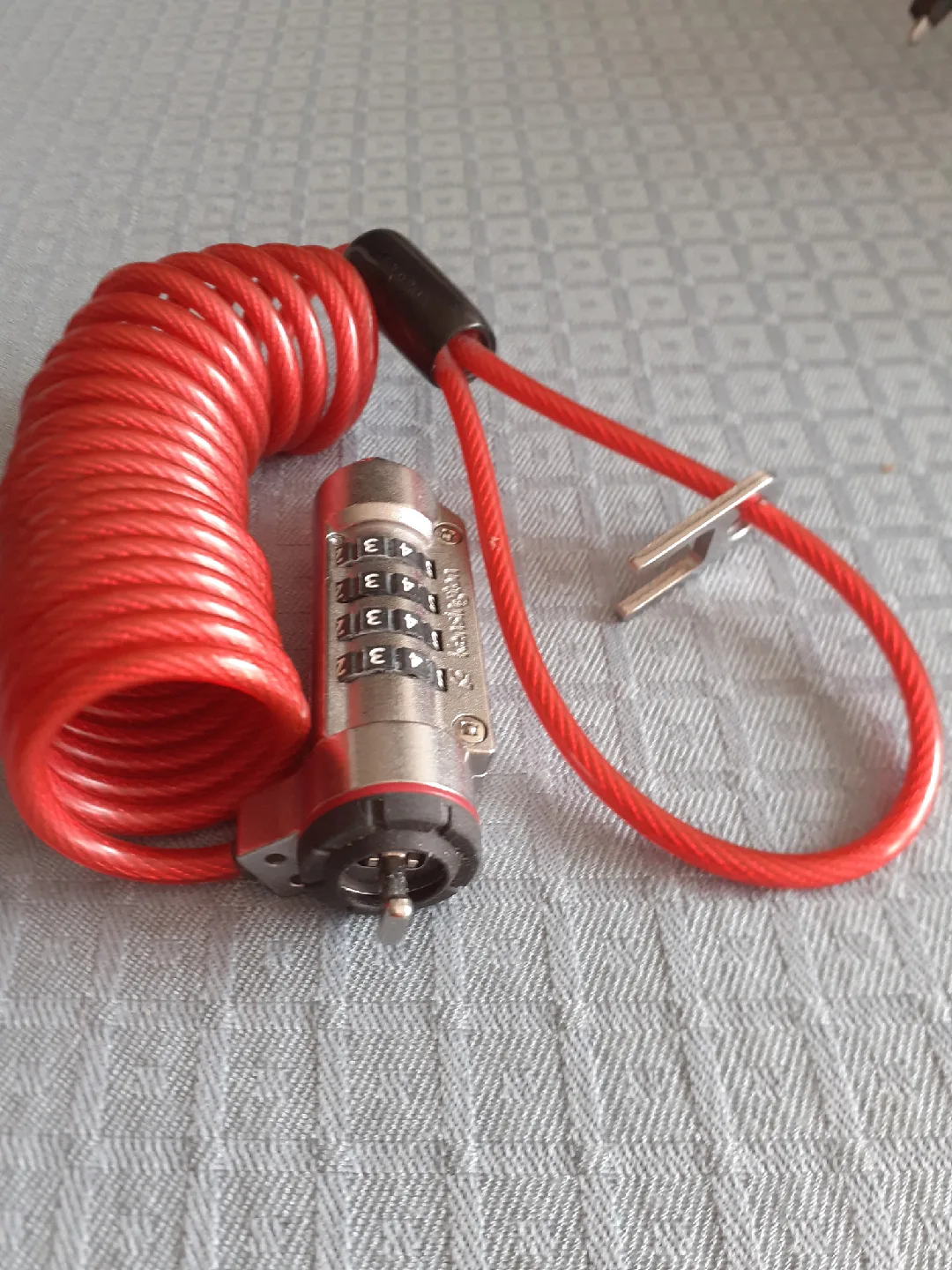 Kensington Combination Laptop Lock - Red image indicator(2)