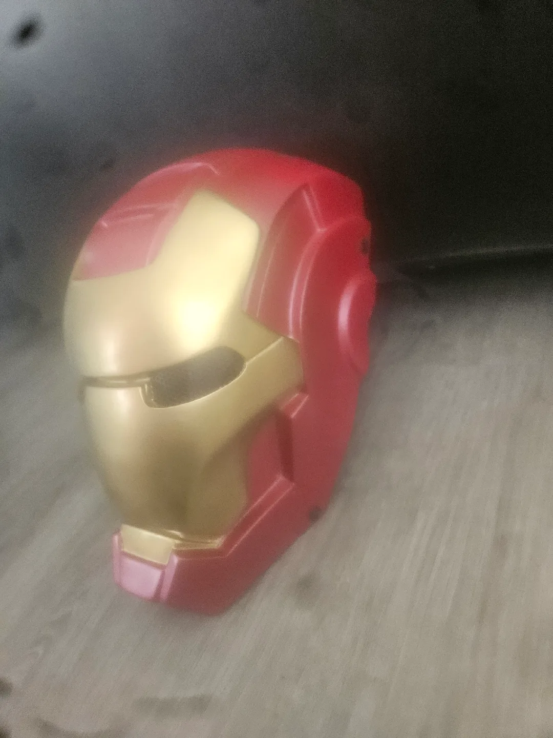 Iron Man Mask - Red and Gold image indicator(2)