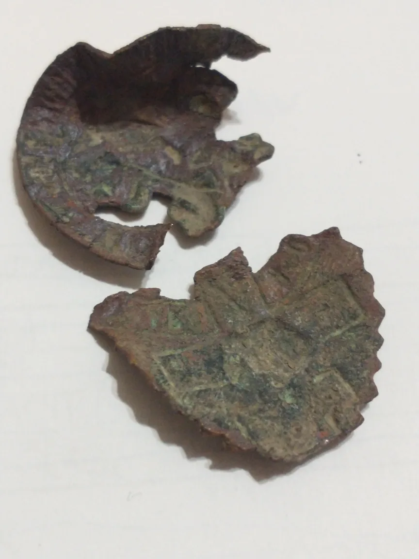 Lovely 1914-1918 WWI Russian military badges (2) image indicator(2)