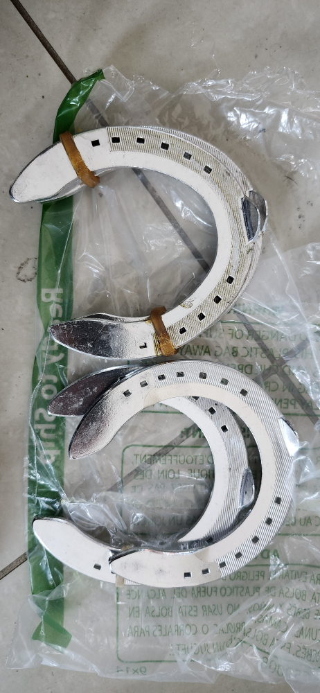 Vulcan Sprint Horse Shoes,4pc, new - photo 2
