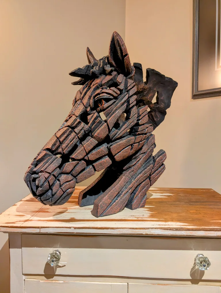 Edge Horse Sculpture by Matt Buckley image indicator(2)