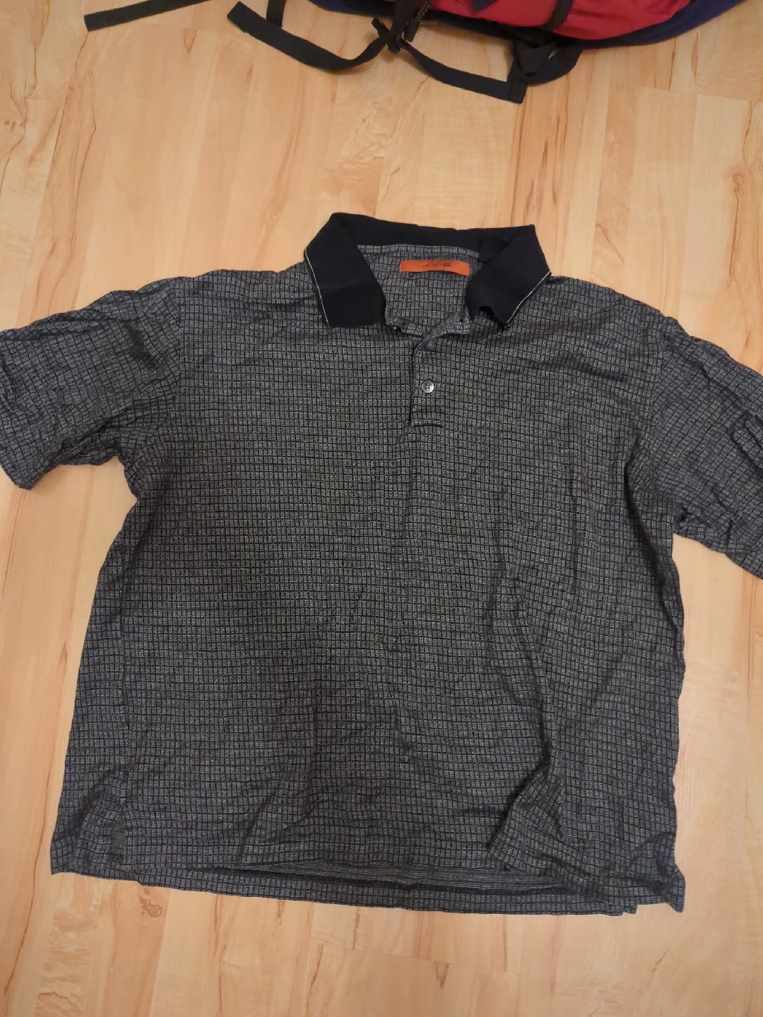 collared t-shirts image indicator(3)