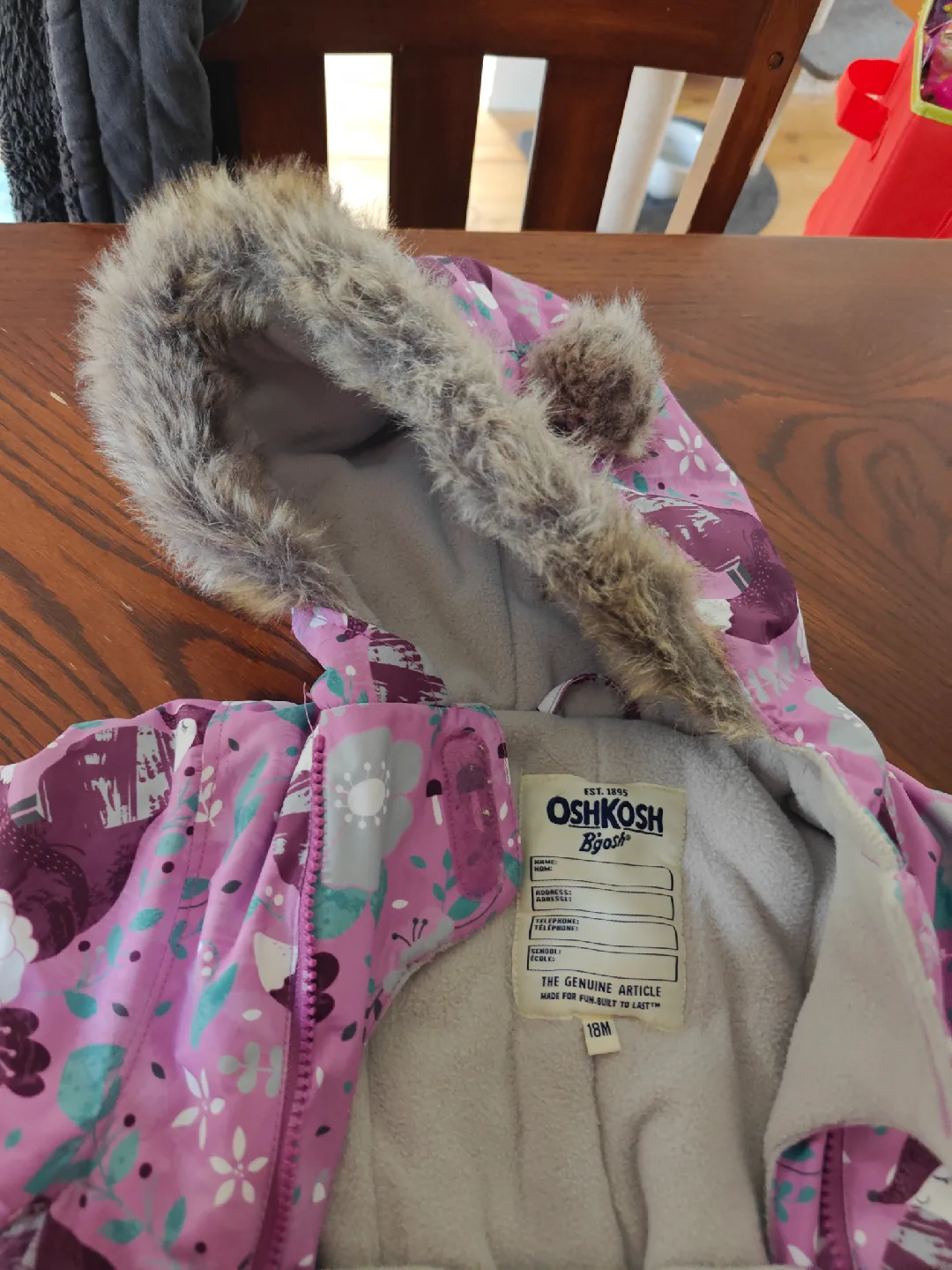 OshKosh B'gosh 18M Snowsuit image indicator(2)
