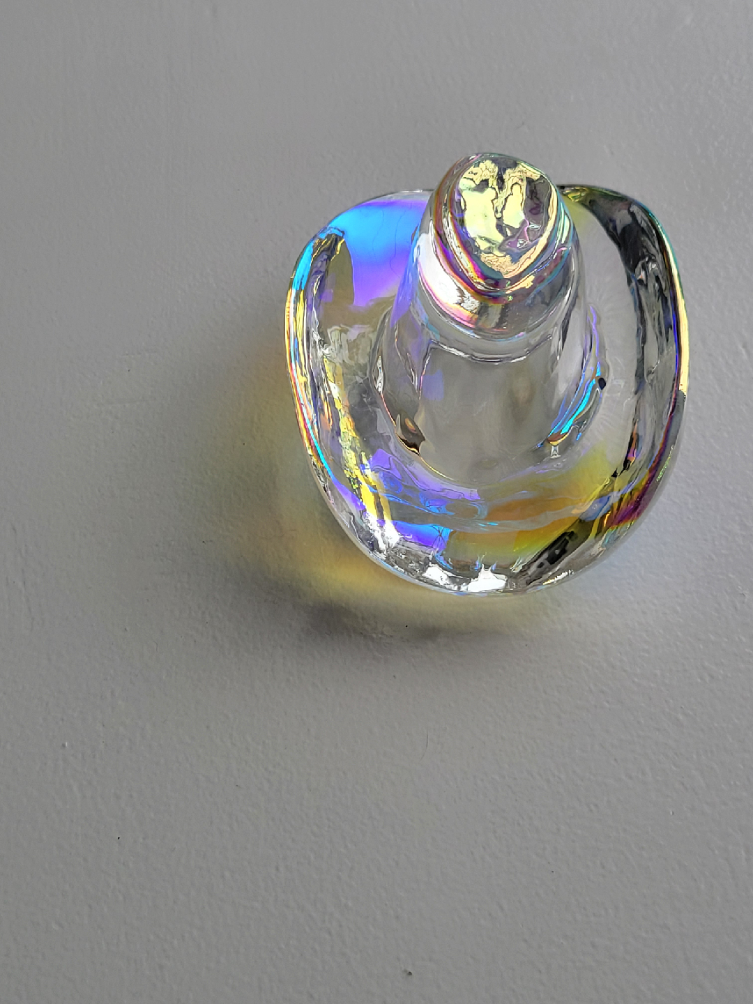 rainbow effect glass Cowboy Hat Paperweight. art. rings - photo 4