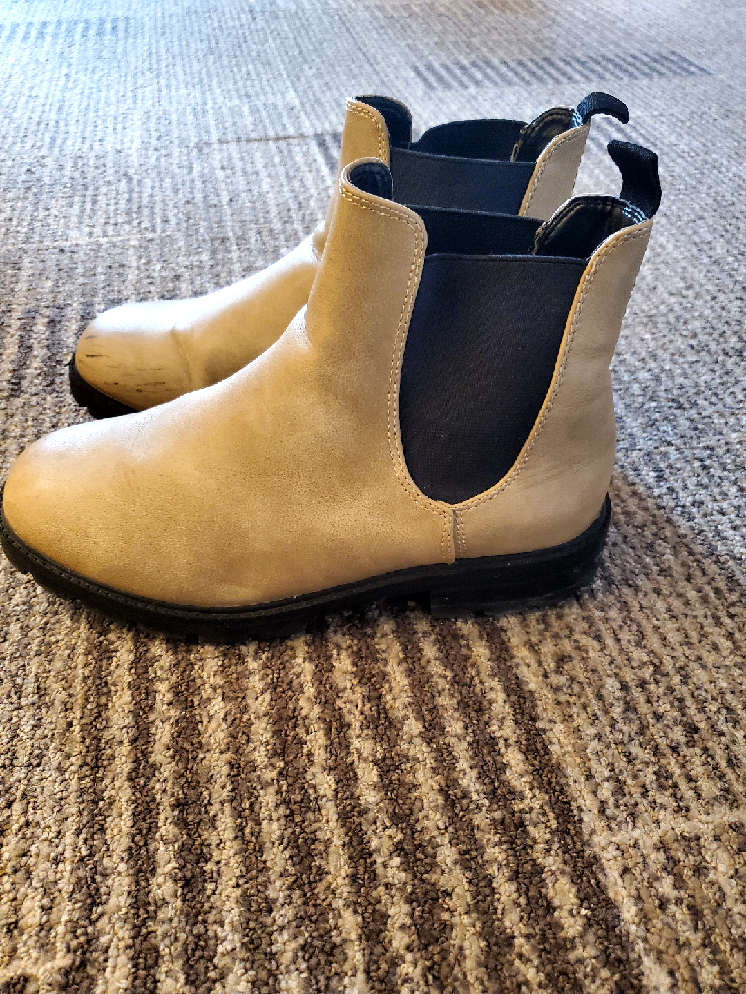 Beige Chelsea Boots size 8 - photo 2