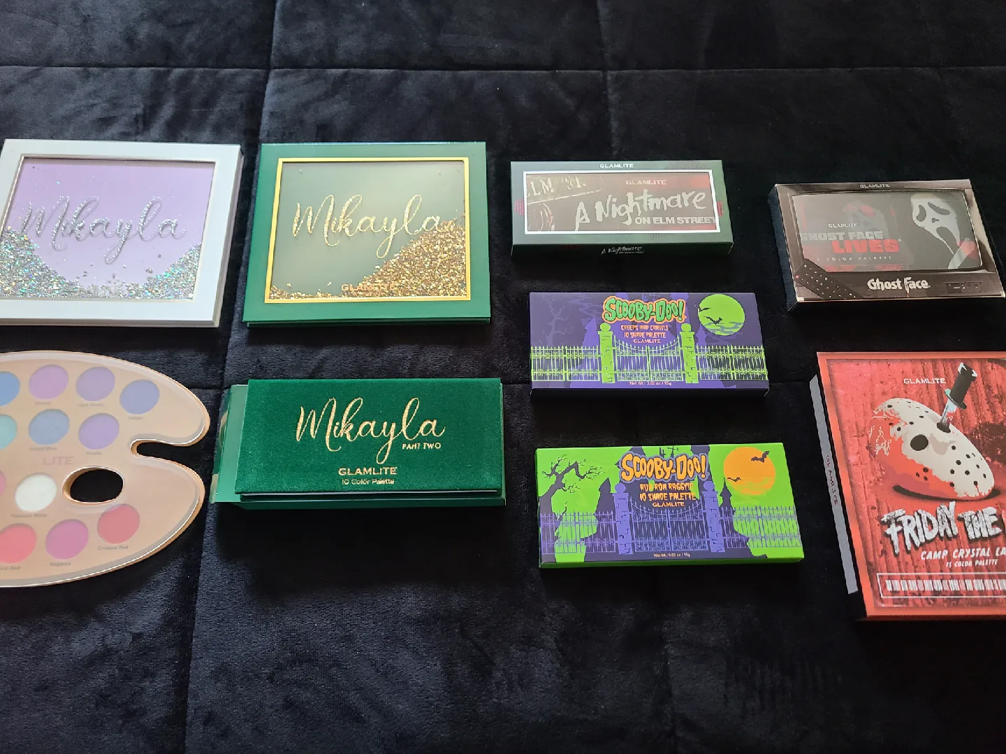 Glamlite Eyeshadow Palettes image indicator(3)