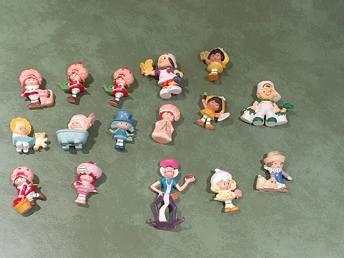 Vintage Strawberry Shortcake Miniatures Lot - photo 2