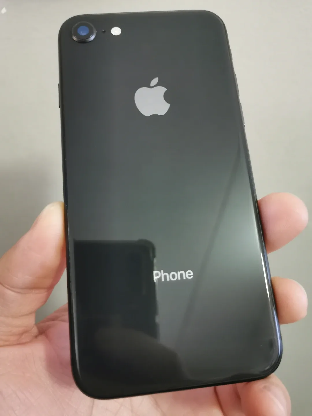 iPhone 8 64G Unlocked 97% battery health image indicator(2)