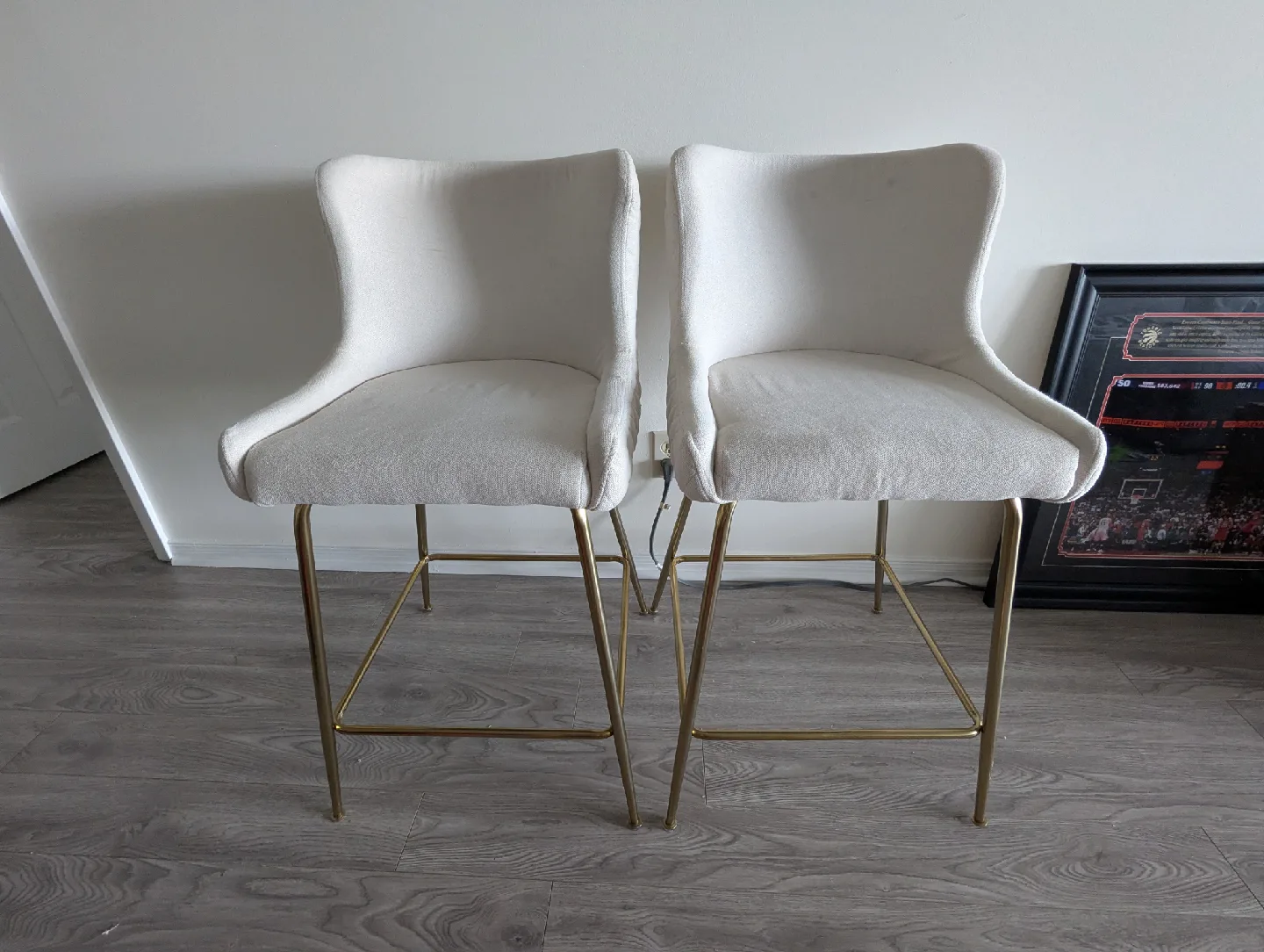 Set of 2 Cream Bar Stools image indicator(2)