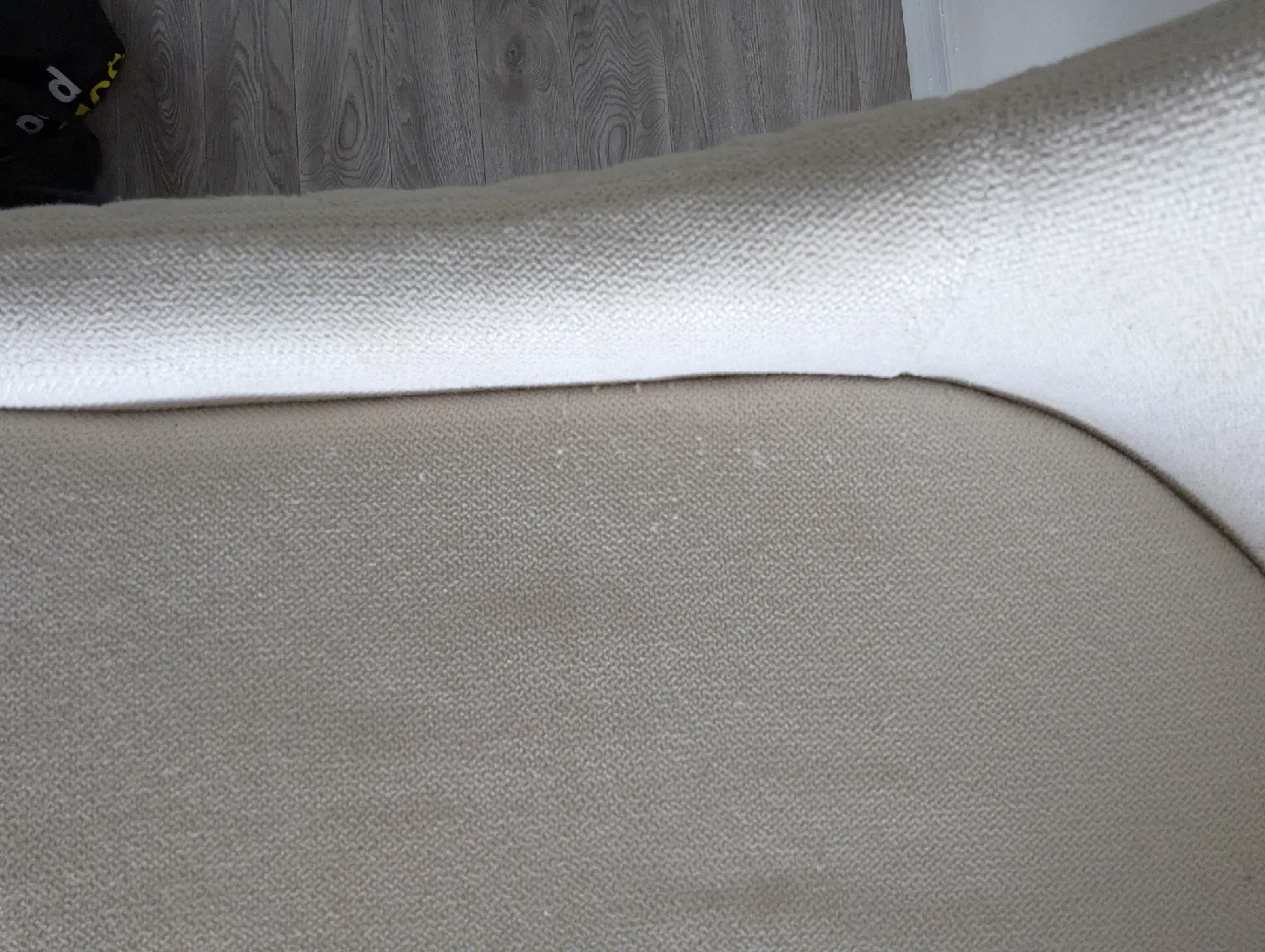 Set of 2 Cream Bar Stools image indicator(3)