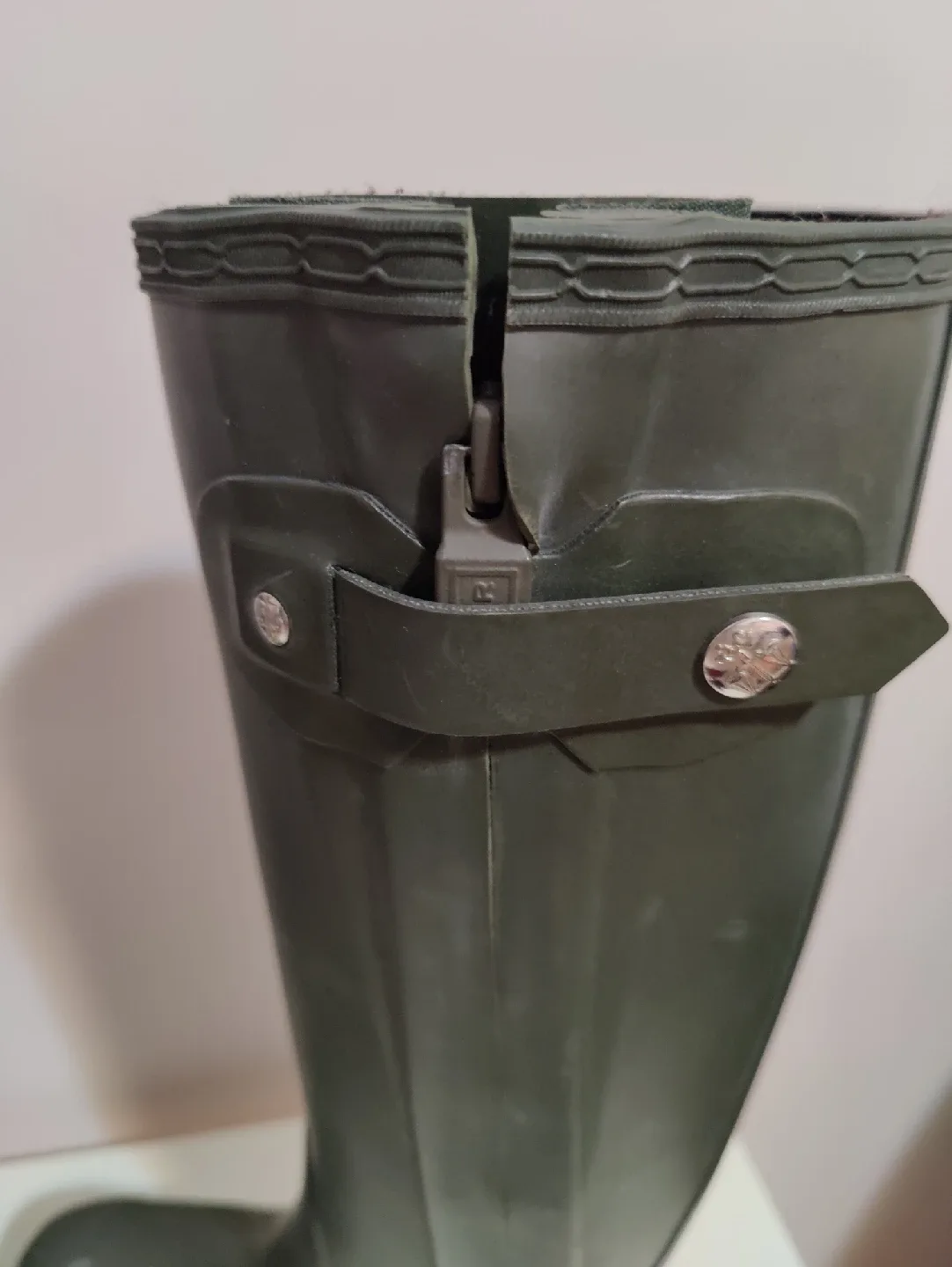 Hunter Women's Rain Boots With Socks image indicator(5)