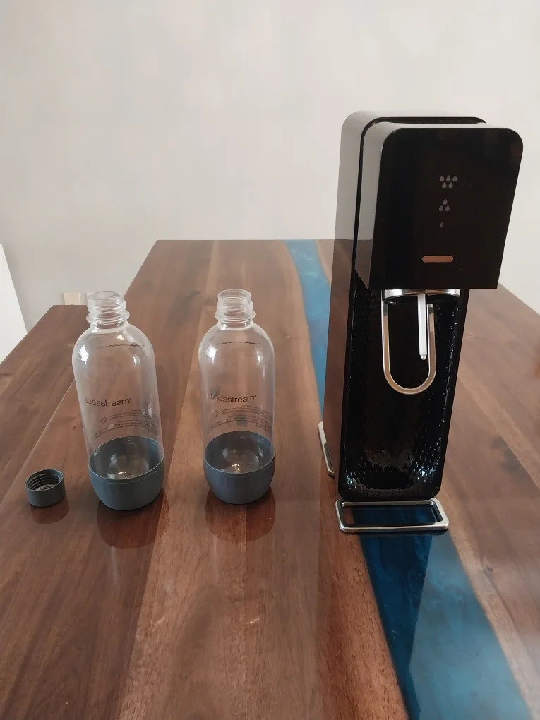 SodaStream Sparkling Water Maker with Bottles image indicator(2)