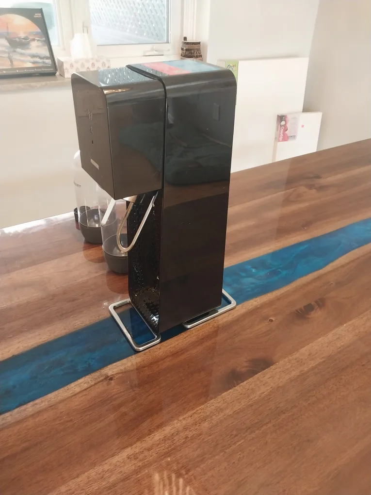 SodaStream Sparkling Water Maker with Bottles image indicator(3)