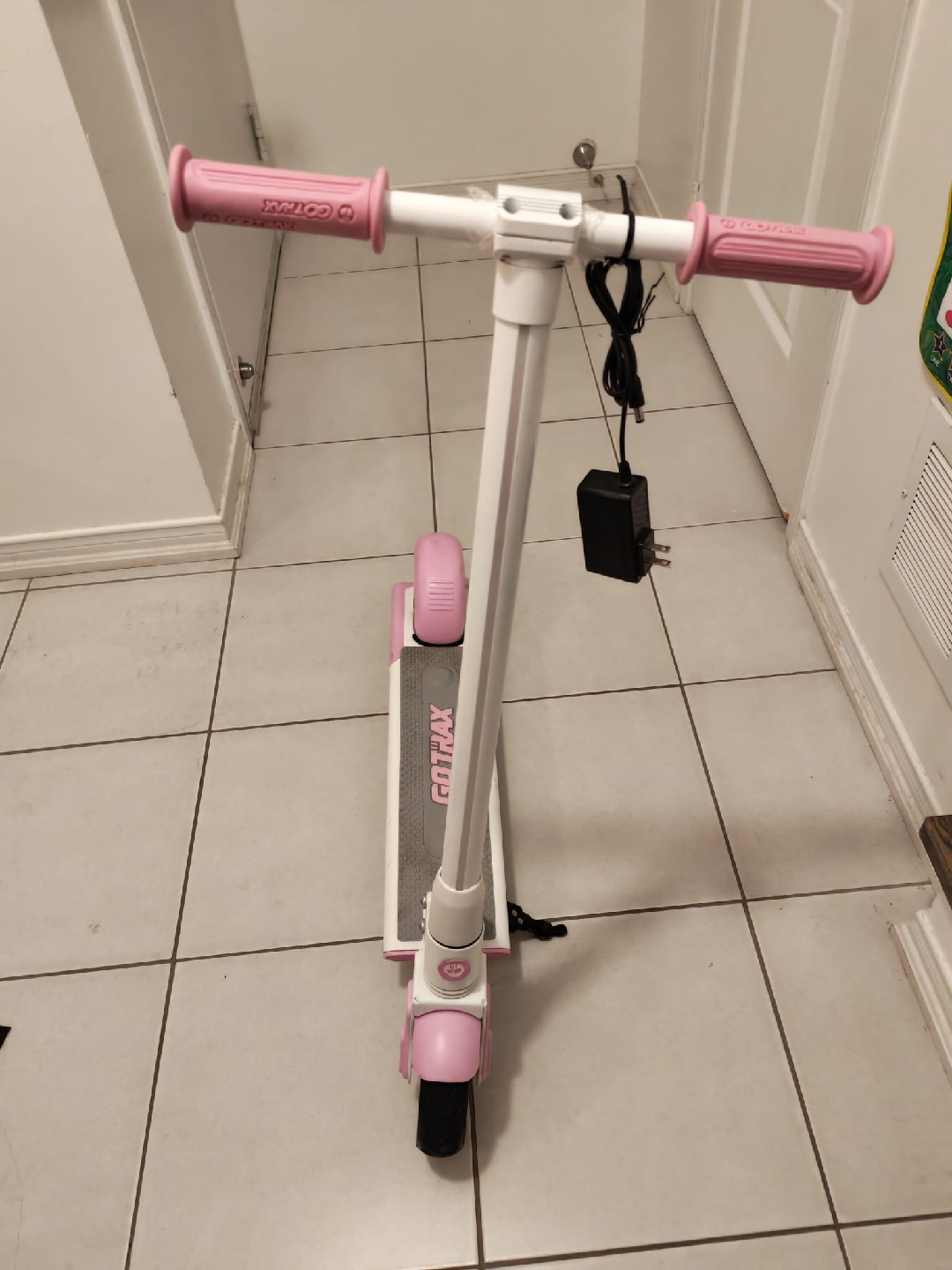 GOTRAX Pink Electric Scooter - photo 2