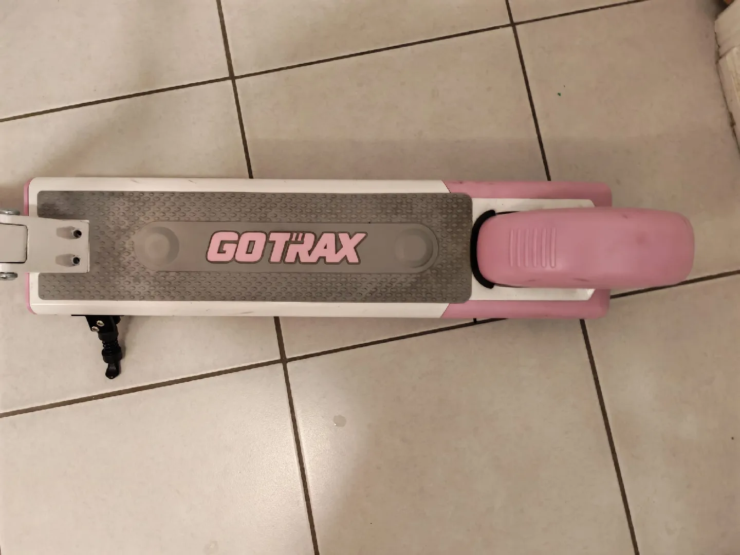 GOTRAX Pink Electric Scooter image indicator(3)