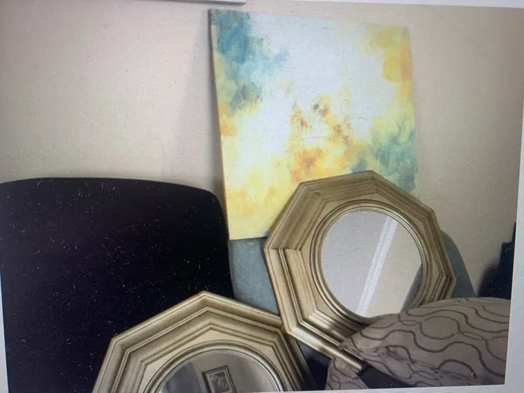 Moving Sale- Painting, mirrors, vase lilies etc. thumbnail