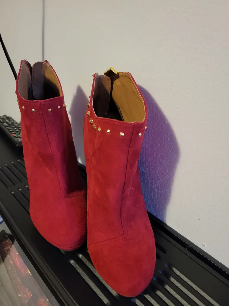 Red Suede Ankle Boots - Size 7 image indicator(2)