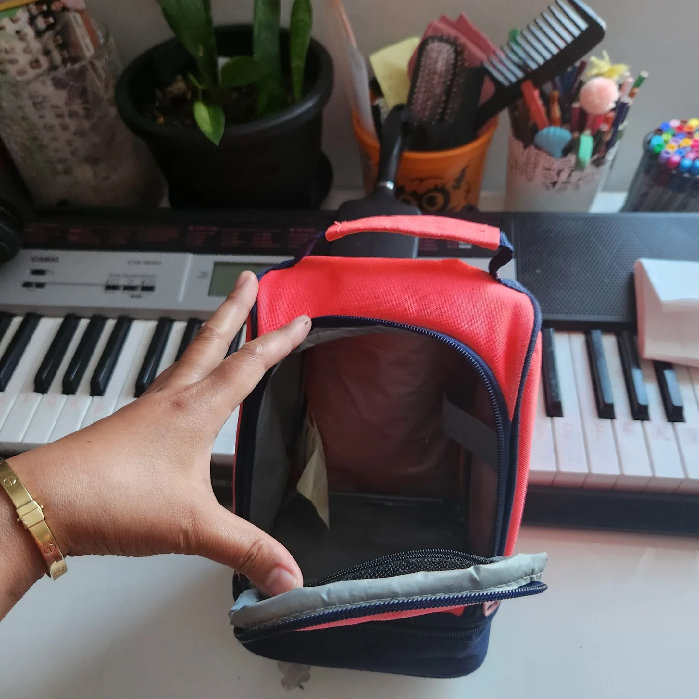 Puma Pink & Navy Lunch Bag image indicator(4)