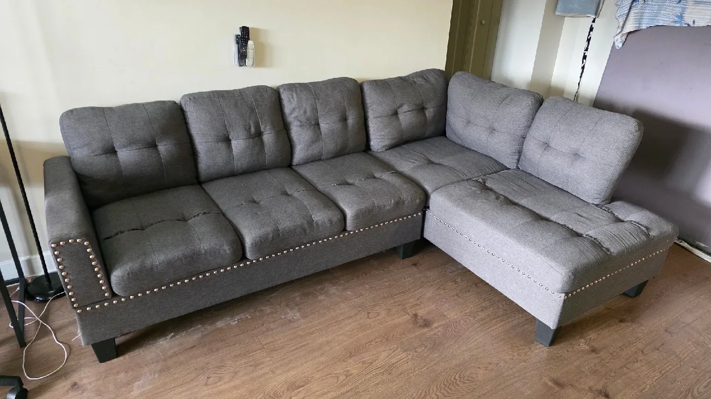 Grey Sectional Sofa image indicator(3)