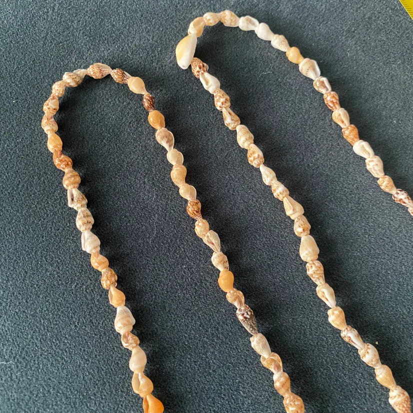 Hawaii Seashell Necklace x2 thumbnail