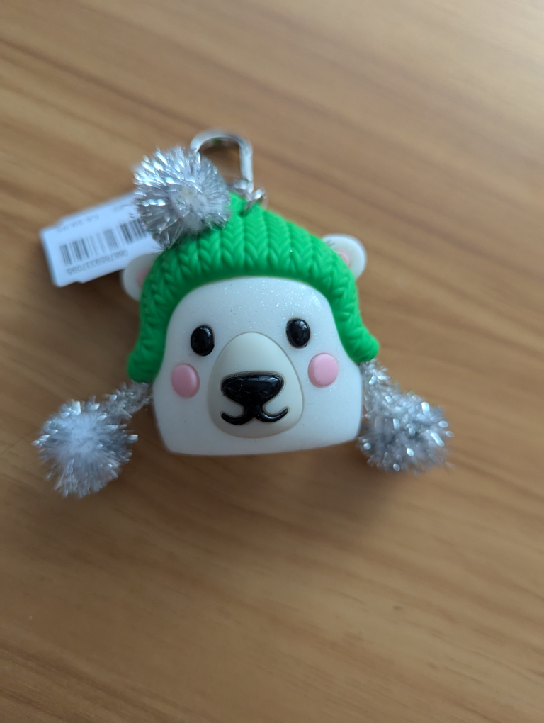 Bath & Body Works Polar Bear Hand Sanitizer Holder - photo 2