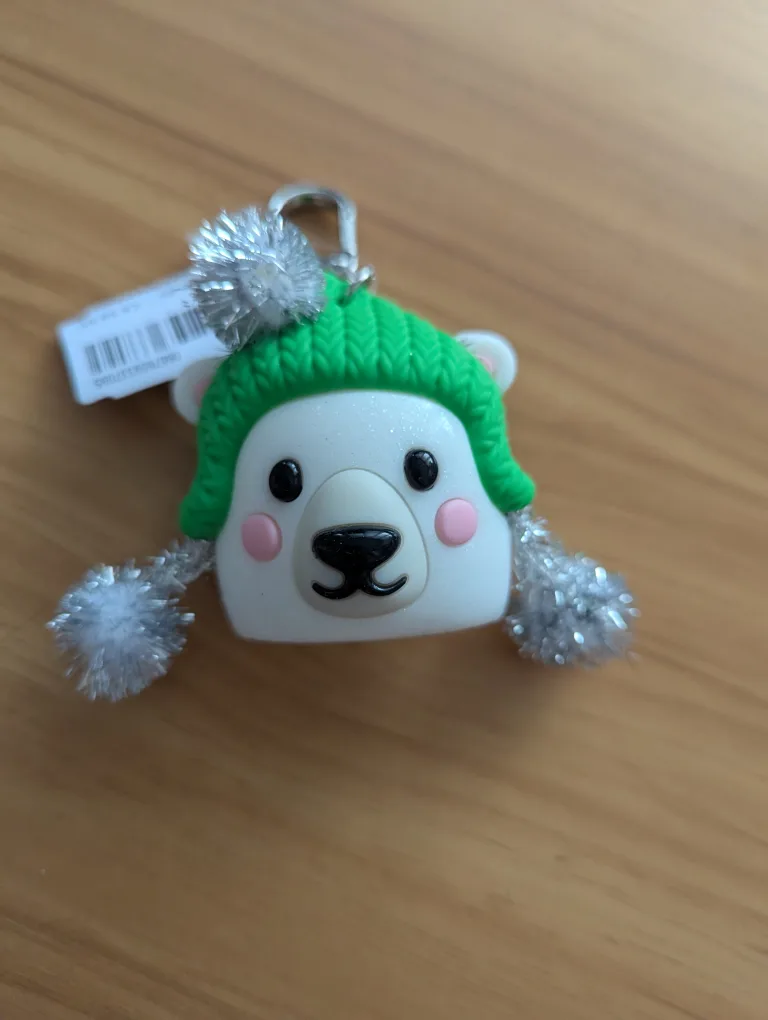 Bath & Body Works Polar Bear Hand Sanitizer Holder image indicator(2)