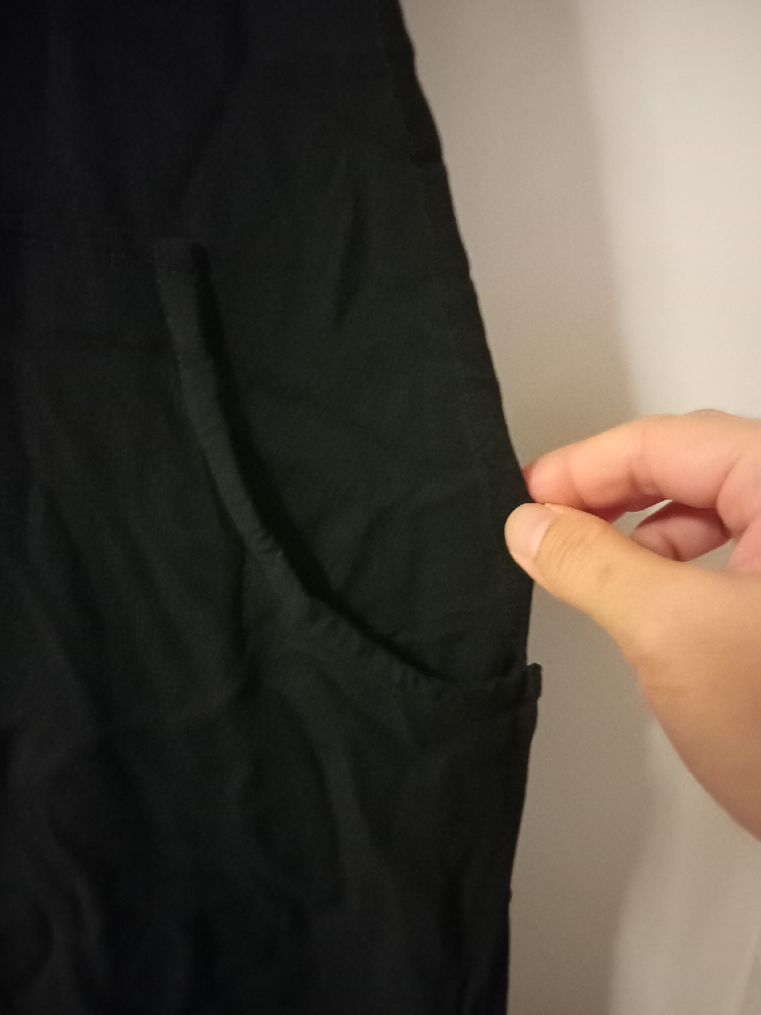 Black Sleeveless Dress with Hand Design - photo 2