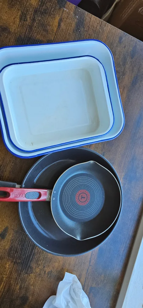 Tefal Frying Pan and Baking Dishes image indicator(2)