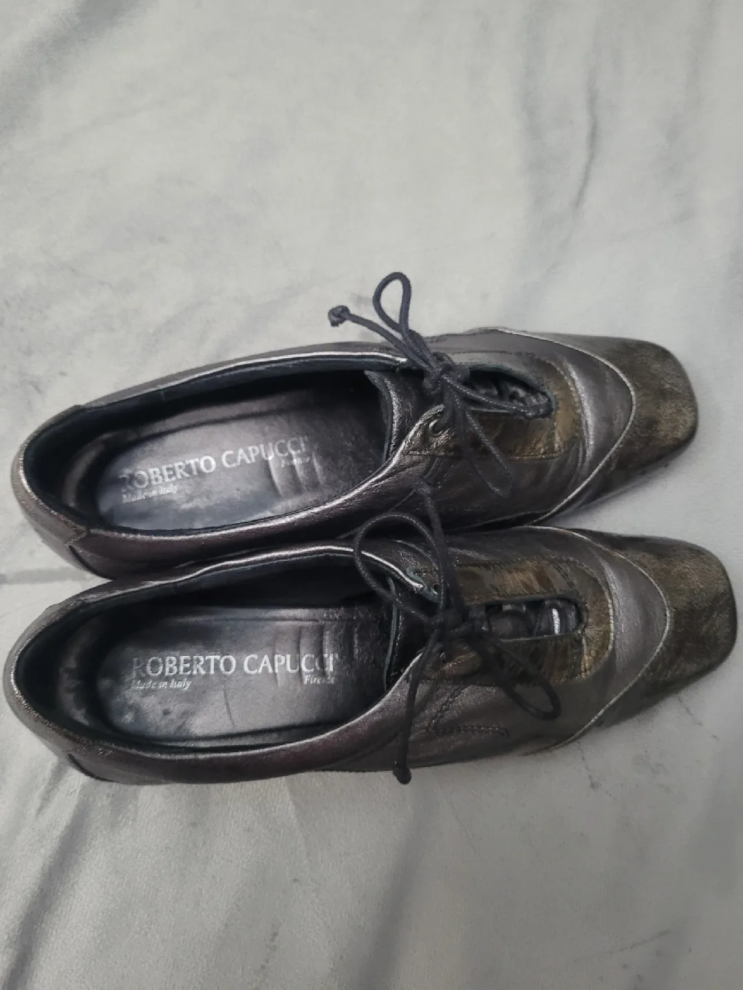 Roberto Capucci Metallic Grey Lace-up Shoes - Size 6.5🥕 image indicator(2)