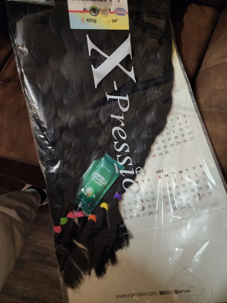 X-Pression 7X Pre-Stretched Braid 64" image indicator(2)