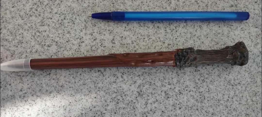 Harry Potter Gryffindor Robe + free new 🎁 pen image indicator(7)